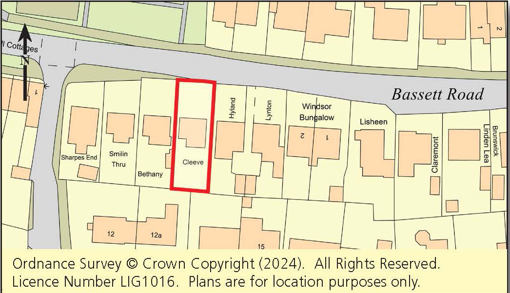 Lot: 163 - DETACHED BUNGALOW FOR UPDATING -
